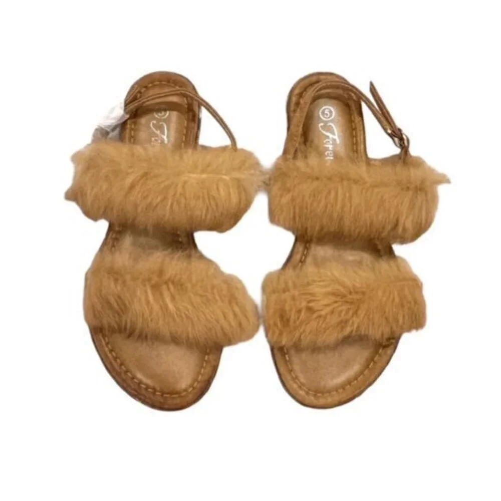 🛍️2 for $25 Sale🛍️ Forever Women's Furry Straps Adj Buckle Sandals Tan 5